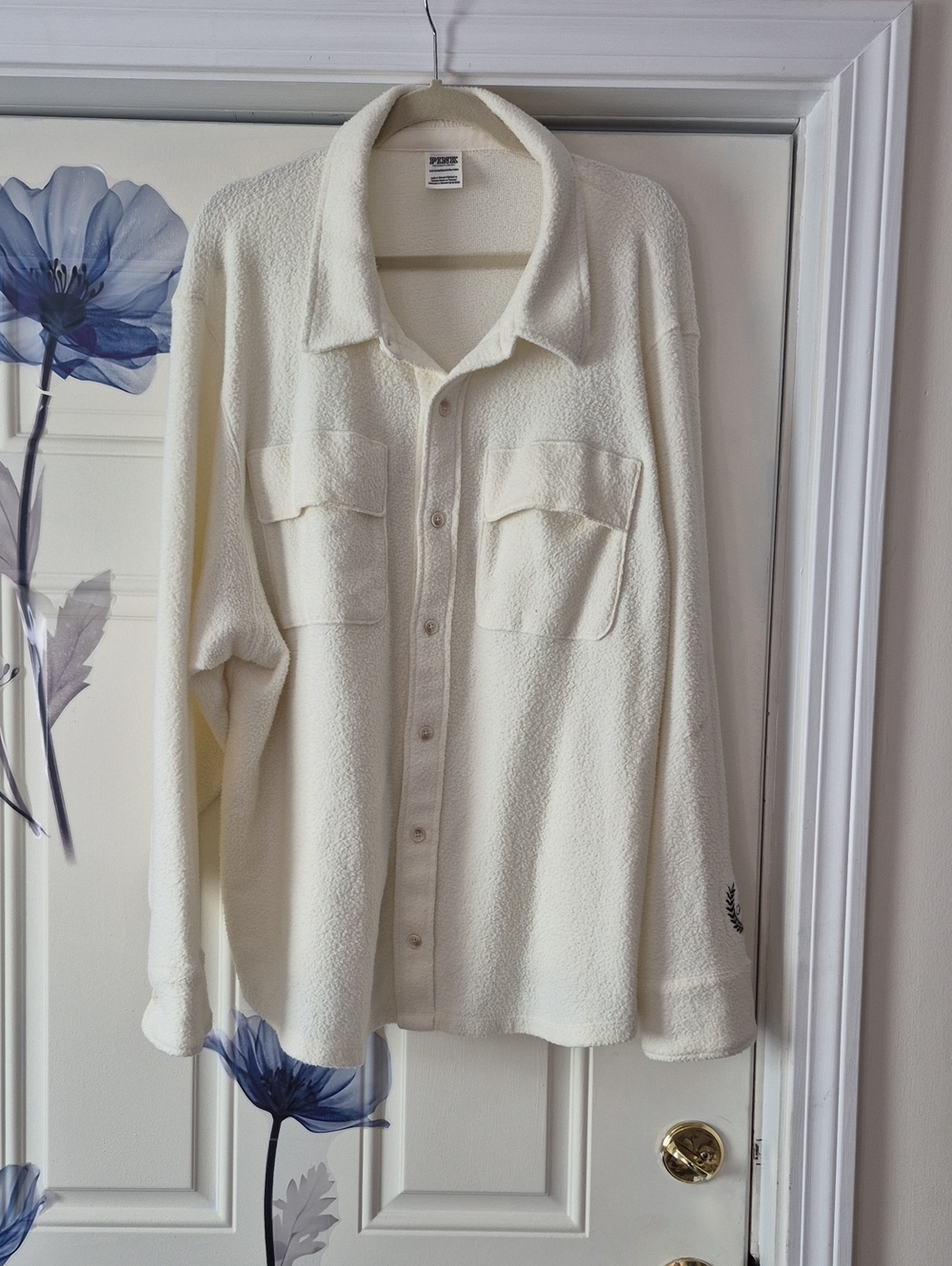 Womens Ivory Button-Up Sherpa Shirt Jacket Made By Pink